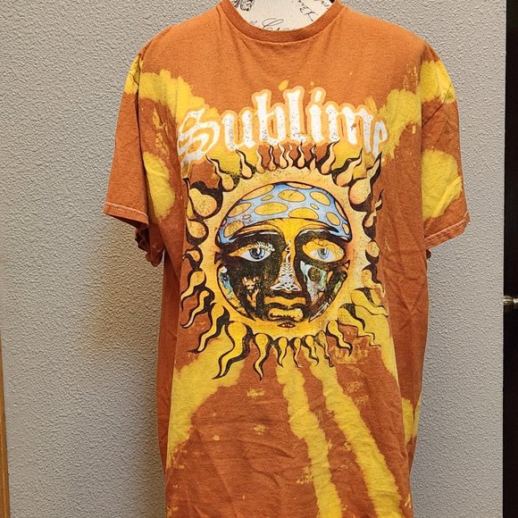 URBAN OUTFITTERS Sublime Burnt Orange Graphic T-Shirts - Medium - Picture 1 of 4